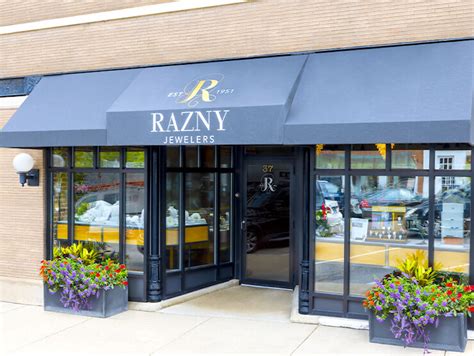 razny hinsdale